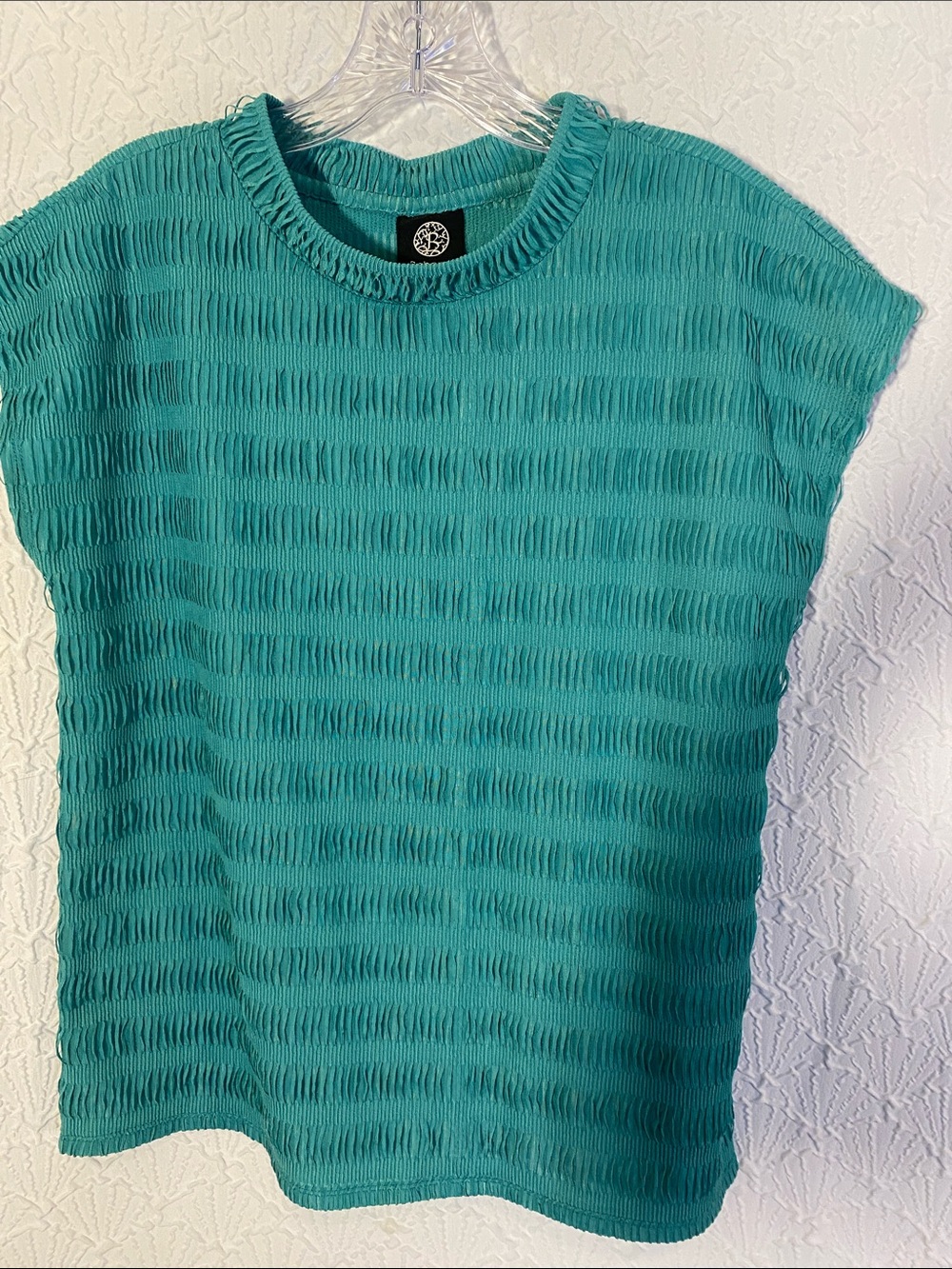 bobeau Teal Textured Cap-Sleeve Tank Clean Girl Look. Drapes well Polished look